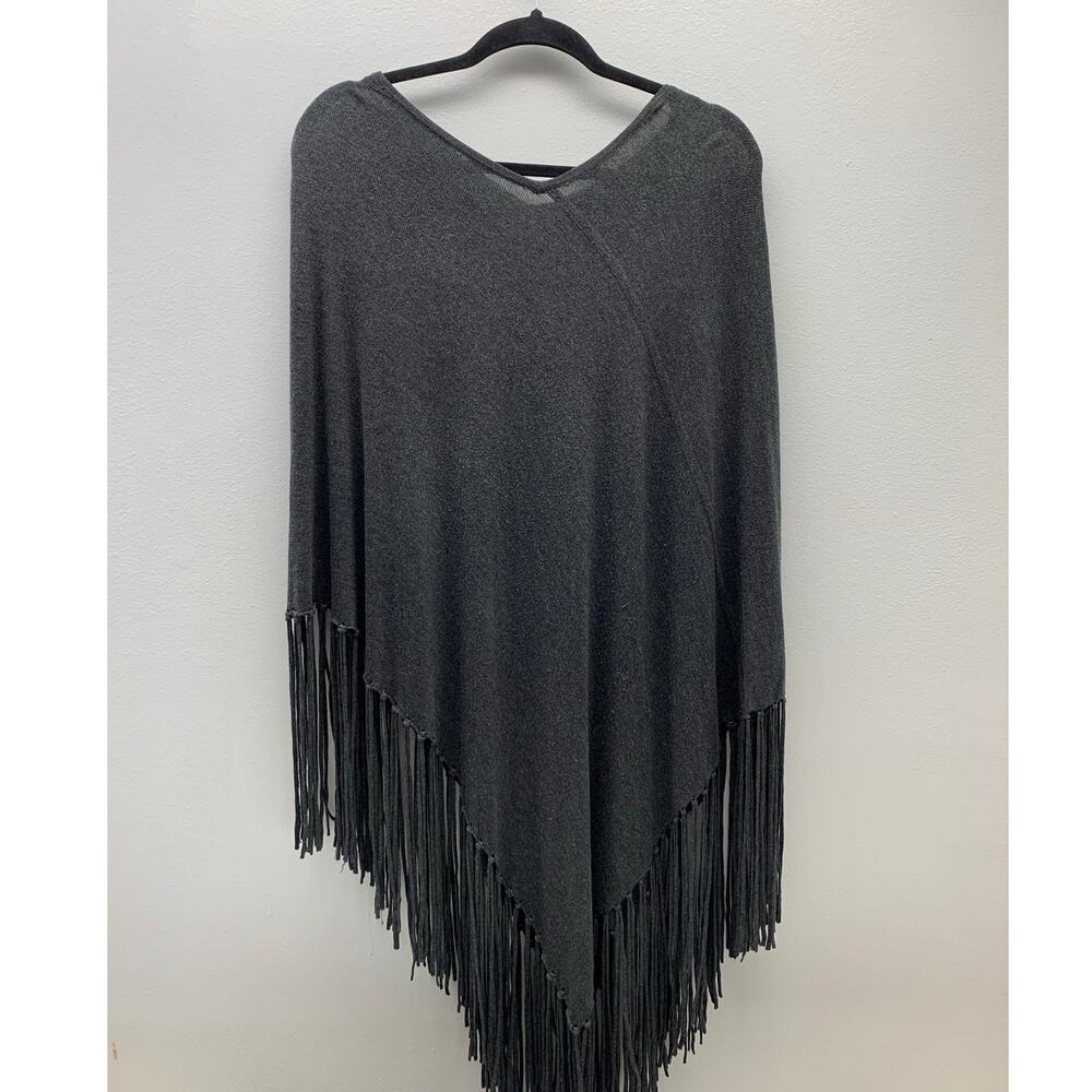Mossimo Grey Poncho Womens L/XL Fringe V Neck Asymmetrical Soft Comfy Cape Shawl
